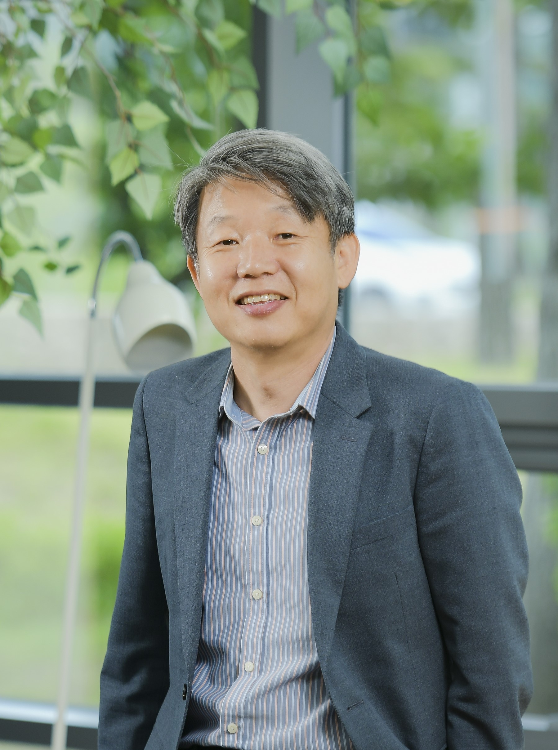 Dr. Kim Kyu-ok